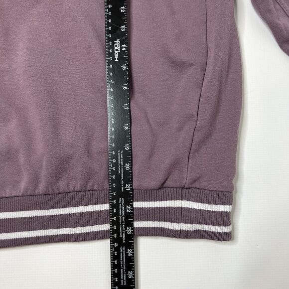 FILA Light Purple Crew Neck Sweatshirt, Striped, Womens Size Medium, Logo Patch - Picture 6 of 9